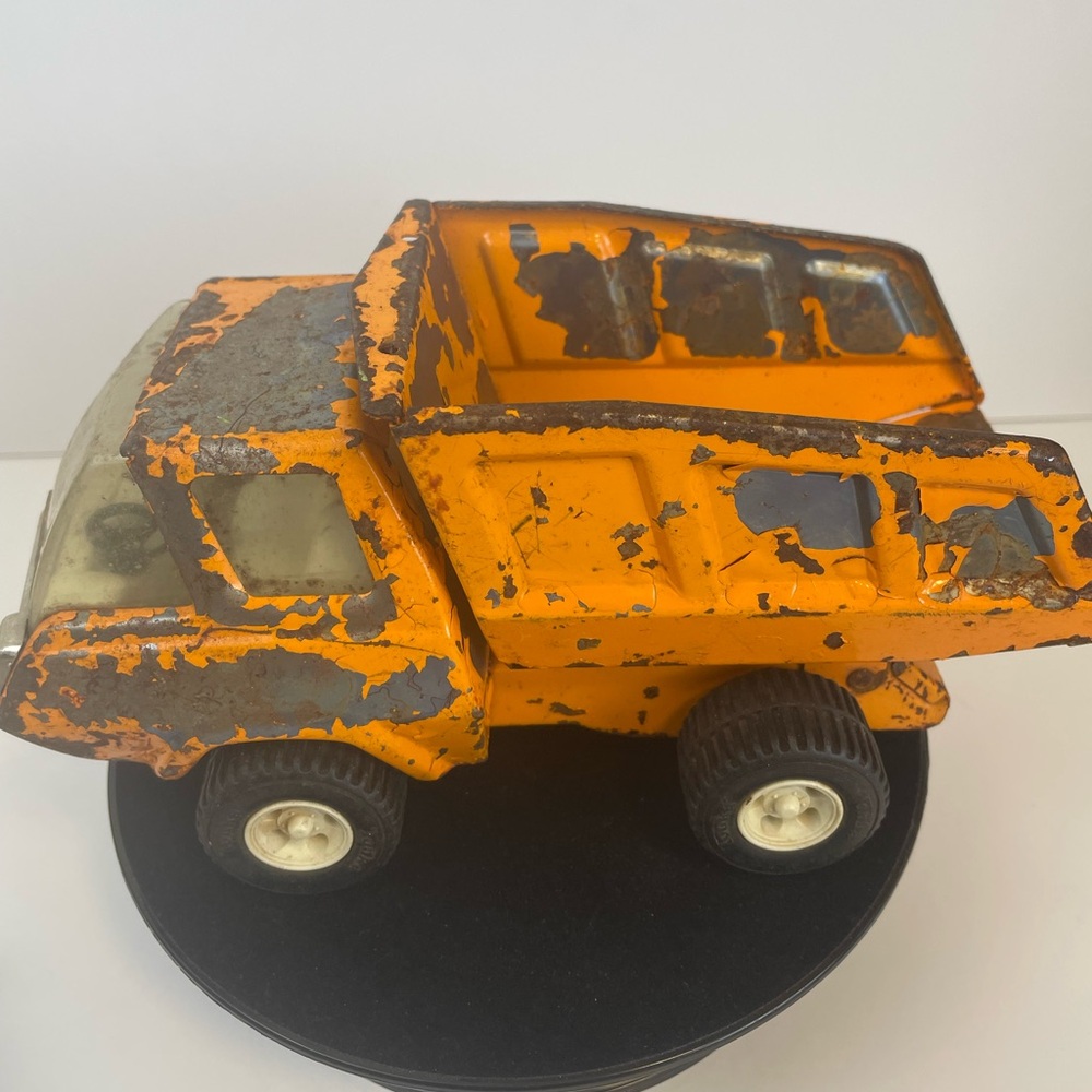 Vintage 1970s Orange Tonka Dump Truck